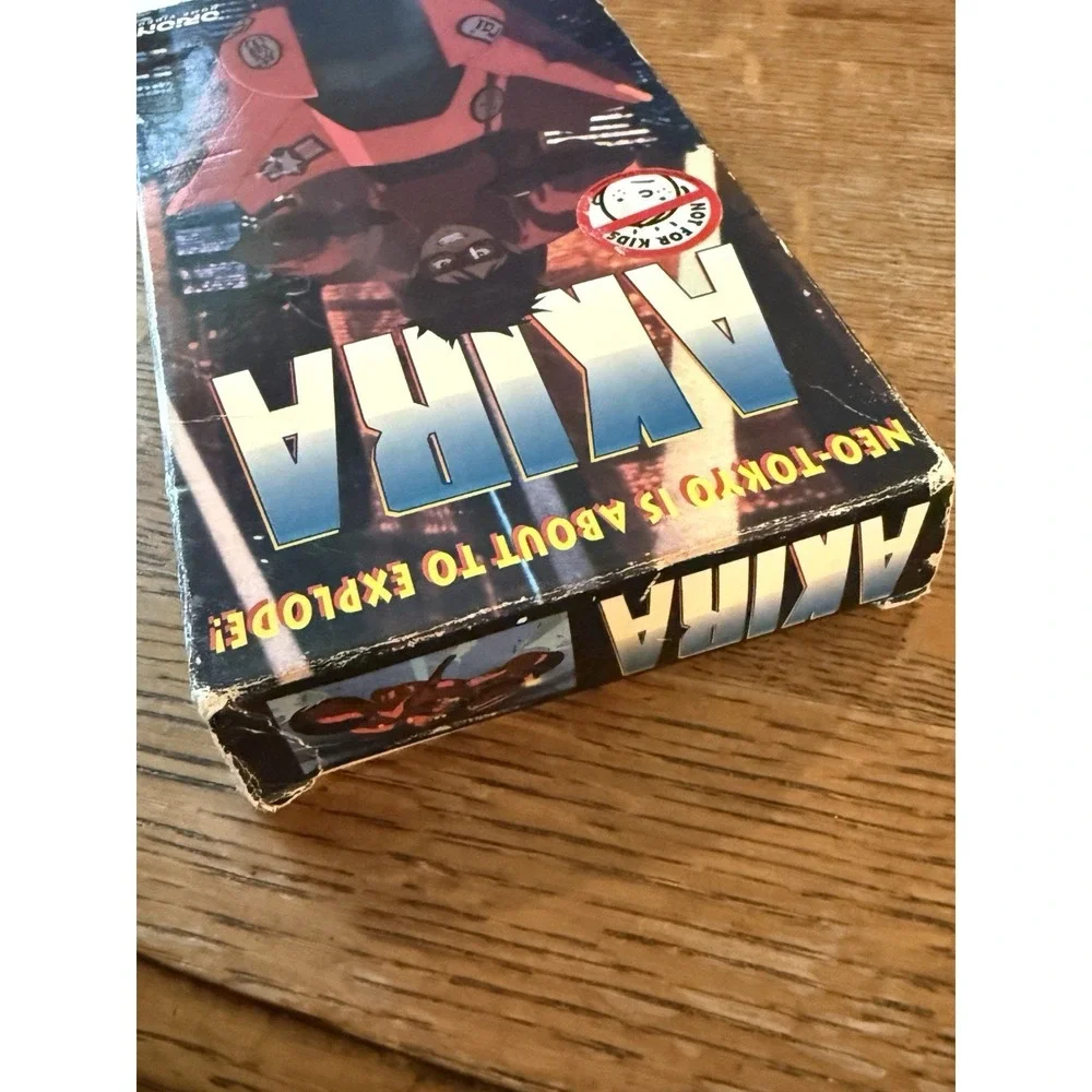 Akira 1989 VHS Anime English Version Katsuhiro Otomo R rated